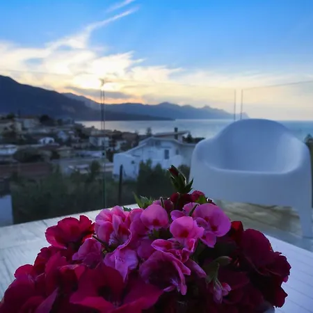 Piscina Sul Mare, Heated Pool Villa *