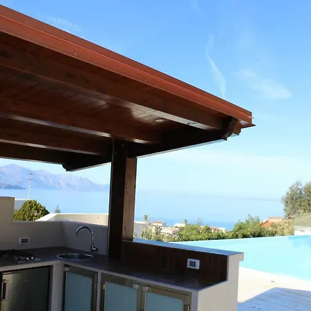 Piscina Sul Mare, Heated Pool *