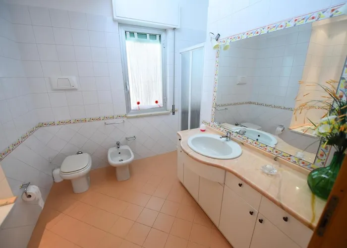 Piscina Sul Mare, Heated Pool Villa Alcamo Marina