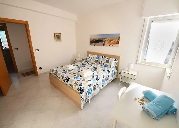 Villa Piscina Sul Mare, Heated Pool