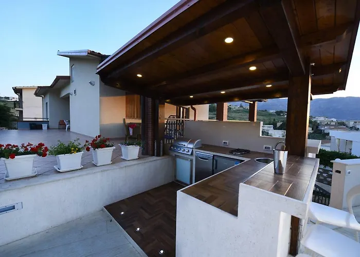 Piscina Sul Mare, Heated Pool Villa *