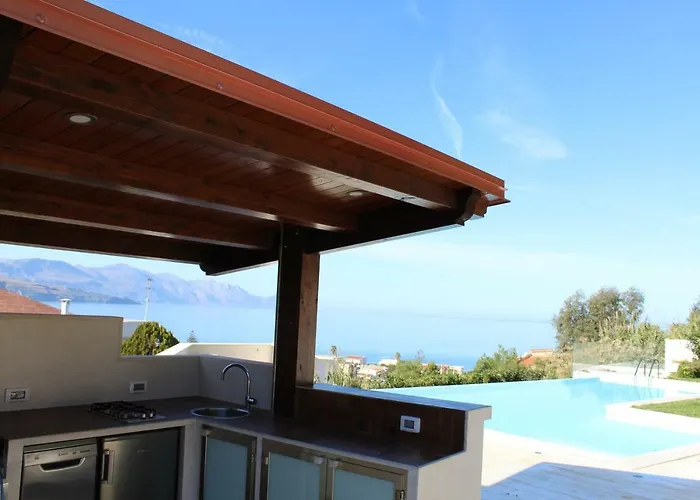 Piscina Sul Mare, Heated Pool *